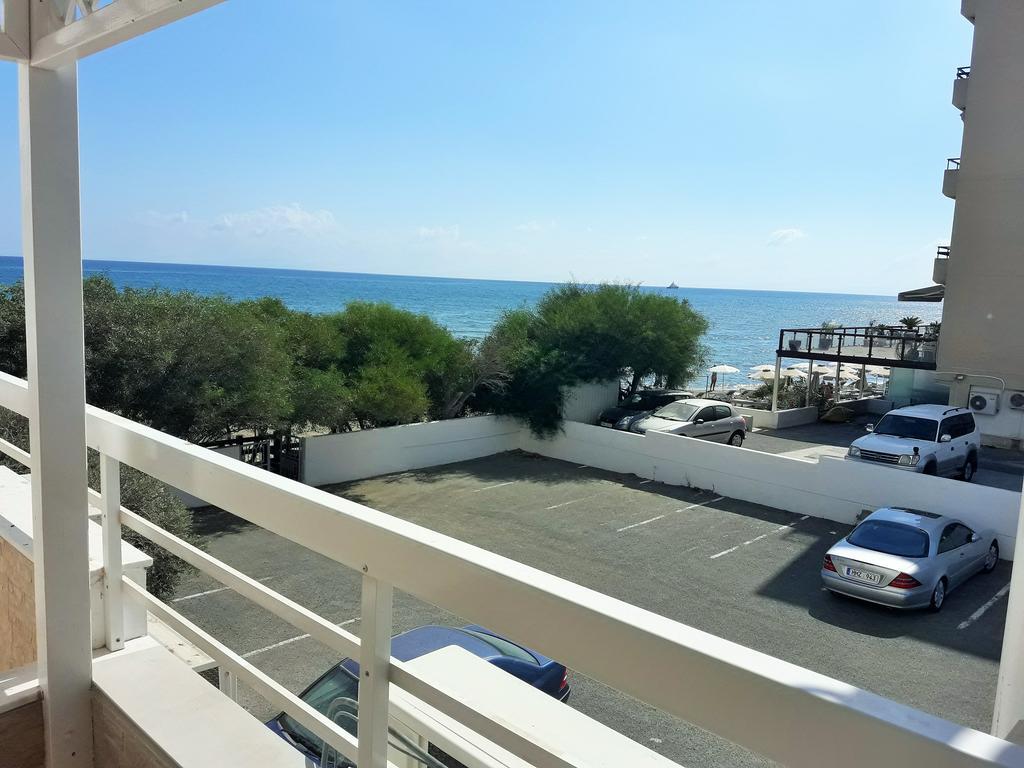 16 Sandy Beach Larnaca Extérieur photo